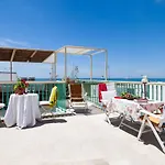 Gloria 2 Апартаменты *